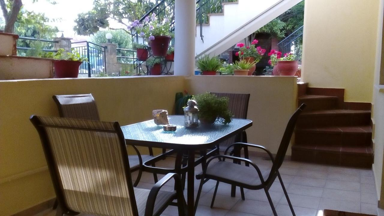 Natalia'S Apartments 니키티 외부 사진